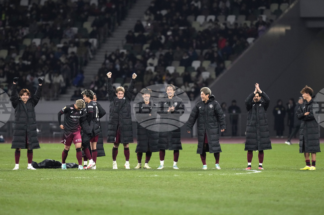 Висел Кобе защити титлата си в Япония