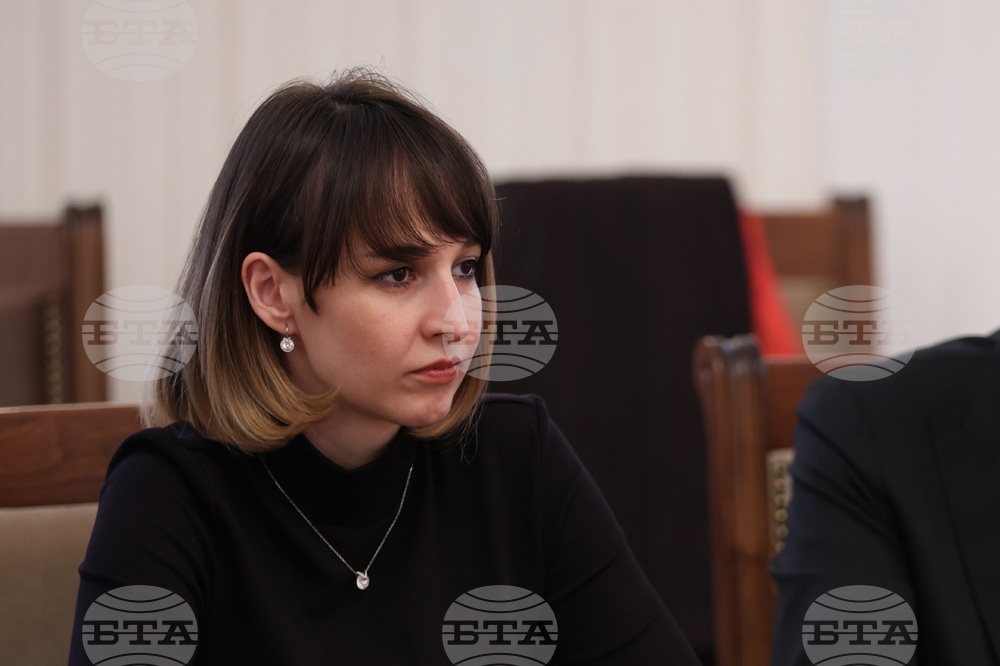 Парламент - Комисия по икономическа политика и иновации