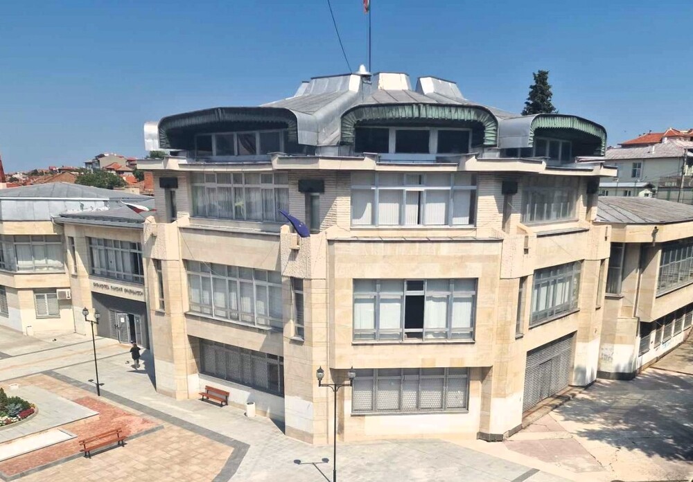 Община Асеновград: Кои са били най-четените книги и автори през 2023 г. в Асеновград