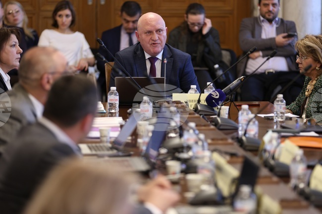 Парламент - Комисия по образованието и науката - заседание