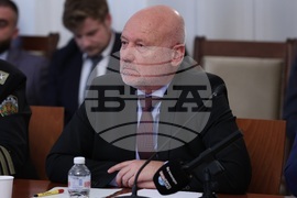 Парламент - Комисия по отбрана - заседание
