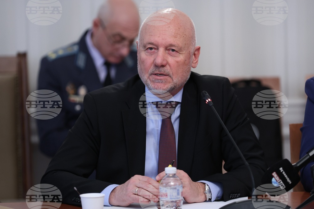 Парламент - Комисия по отбрана - заседание