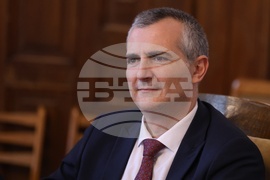 Народно събрание - Комисия по въпросите на децата, семейството, младежта и спорта