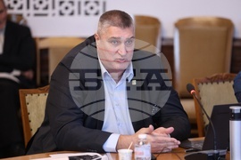 Народно събрание - Комисия по въпросите на децата, семейството, младежта и спорта