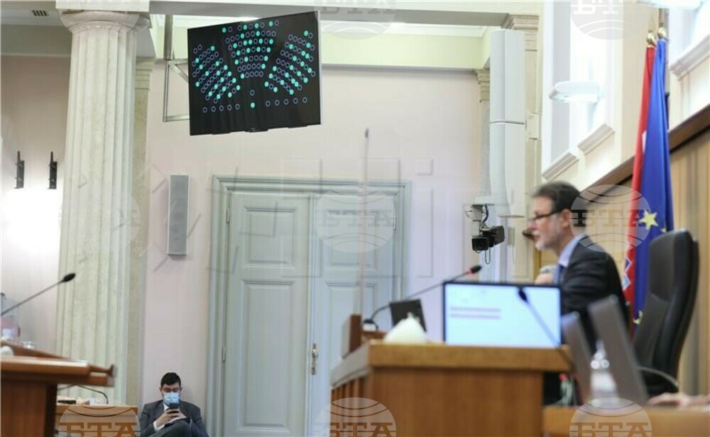 ХИНА: Хърватският парламент прие изменения в закона за издаване на лична карта