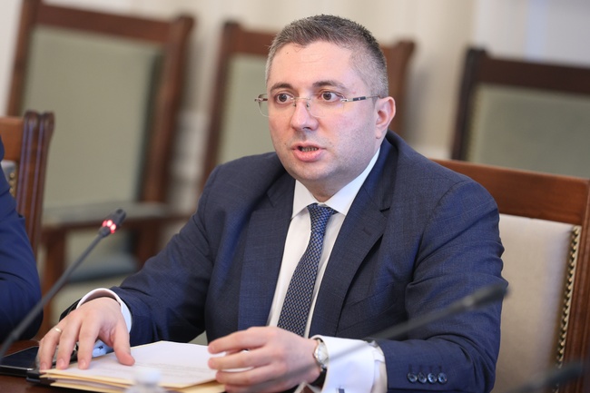 С проектопромени в закон се ограничава застрояването непосредствено зад плажове за природосъобразен туризъм
