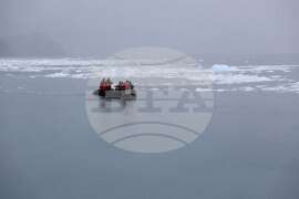 Полустров Байес - Военен научноизследователски кораб „Св. Св. Кирил и Методий“ - НИК 421