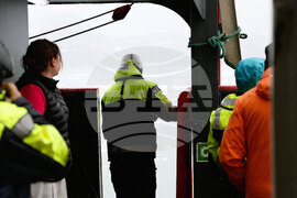 Полустров Байес - Военен научноизследователски кораб „Св. Св. Кирил и Методий“ - НИК 421