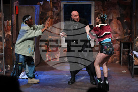 Пловдив - Драматичен театър - Новия спектакъл „Ръкомахане в Спокáн“