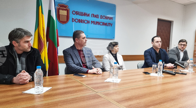 Добрич - пресконференция - план-прием - средни училища