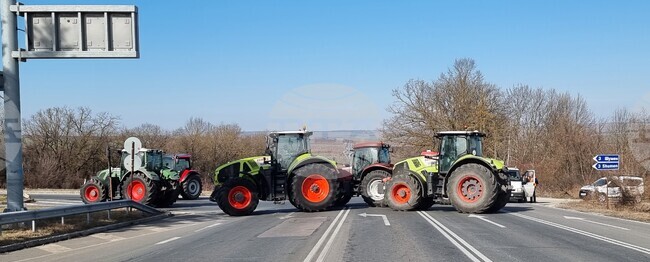 Шумен - земеделски производители - протест 