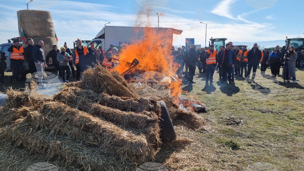 Село Труд - земеделски производители - протест