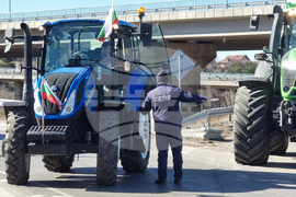 Перник - земеделци - пътен възел "Даскалово" - протест