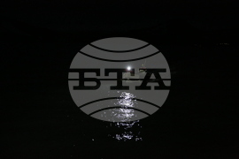 Bulgarian Naval Research Vessel Helps Spanish Antarctic Explorers Open Field Camp on Byers Peninsula