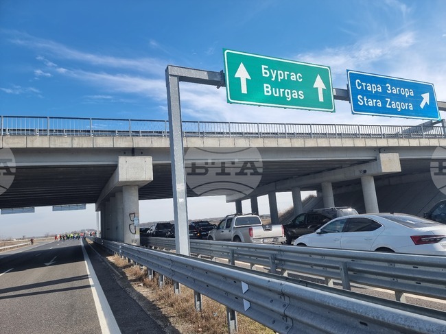 Катастрофа затруднява движението на 209-и километър по автомагистрала "Тракия" в посока Бургас