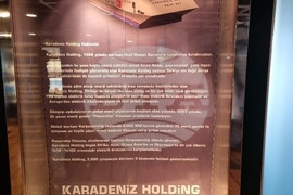 Турция - Кораб е превърнат в училище за близо 500 гимназисти в град Искендерун, окръг Хатай, Южна Турция