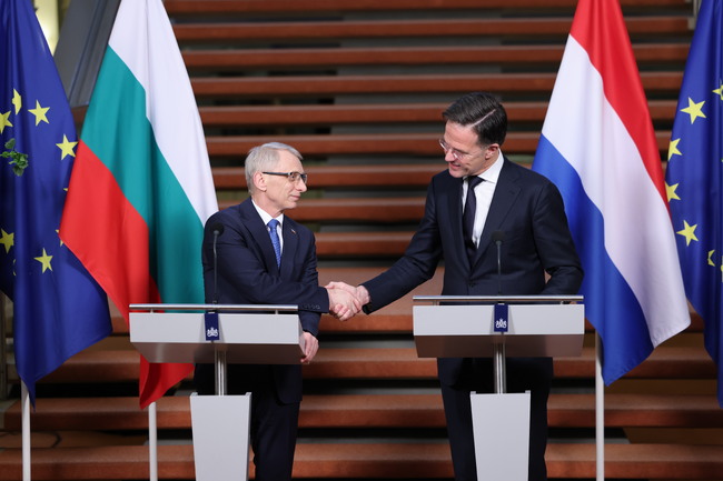 Нидерландският премиер Рюте към акад. Денков: В нашите очи сте пълноправен член на Шенген. На прав път сте и за еврозоната