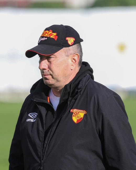 Станимир Стоилов изрази задоволство от играта на Гьозтепе в защита, но не приема нервното поведение в мача с Коджаелиспор