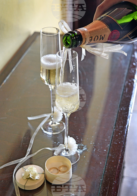 Преди 80 години гражданският брак се въвежда като единствена валидна форма на бракосъчетание в България 