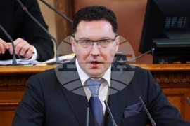 НС - заседание - Даниел Митов