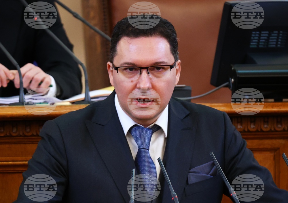 НС - заседание - Даниел Митов