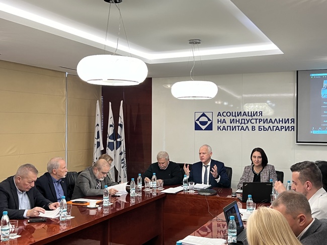 Асоциация на индустриалния капитал в България: Държавният план-прием трябва да бъде преструктуриран така, че да отговаря на нуждите на пазара на труда