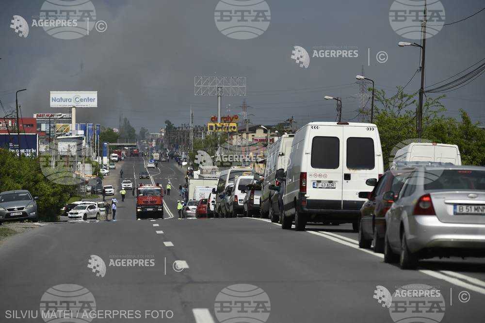 Десет ранени при катастрофа между лек автомобил и микробус в Румъния