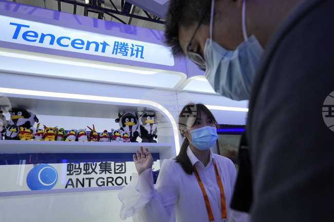 "Тенсент" отчете 15 на сто ръст на приходите си през второто тримесечие, надминавайки очакванията