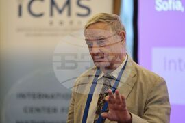 Международен център по математически науки - конференция