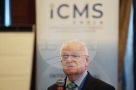 Международен център по математически науки - конференция