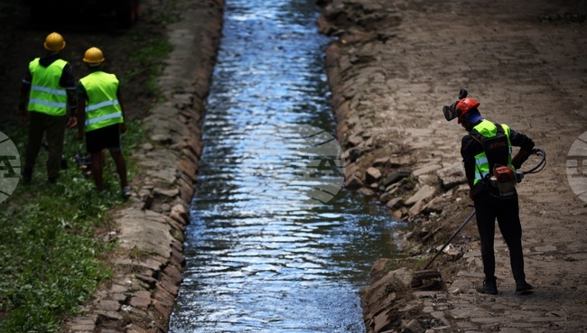  Перловска река - почистване