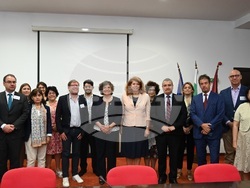 Илияна Йотова на откриването в Университета за национално и световно стопанство на летен научен семинар