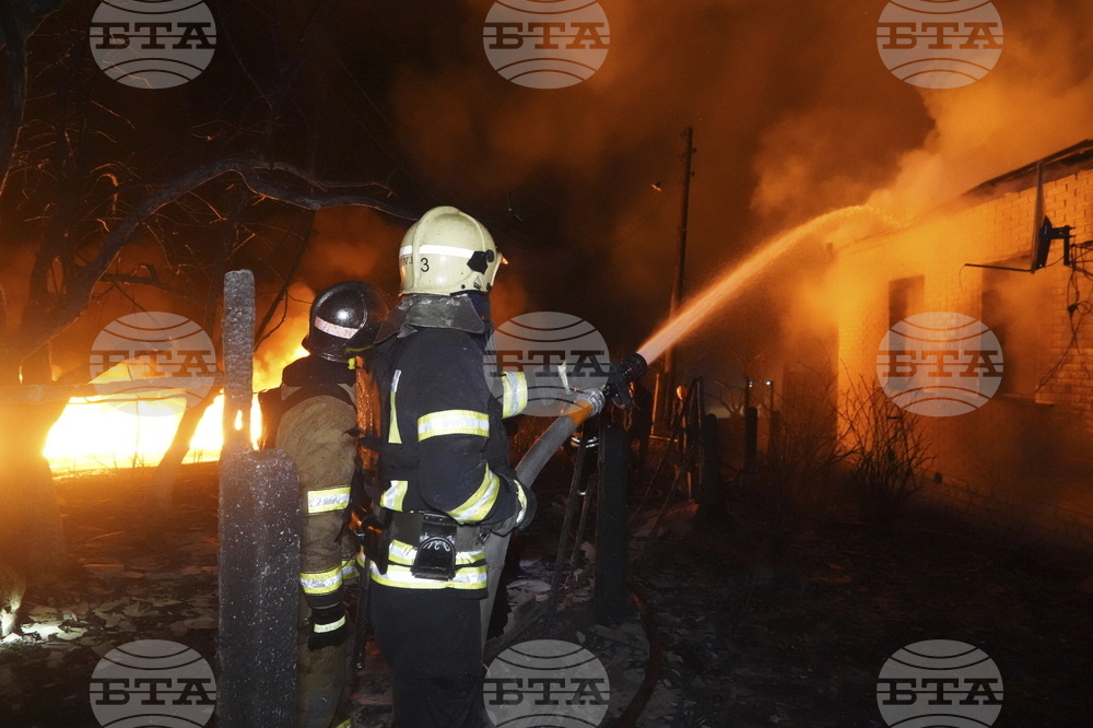 Един загинал и петима ранени в резултат на нощната атака по Запорожие, съобщи областният управител