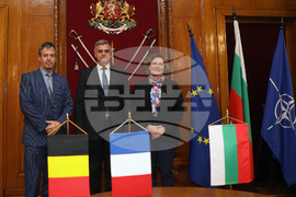 МО – Стефан Янев - Фредерик Мьорис - Флоранс Робин - среща