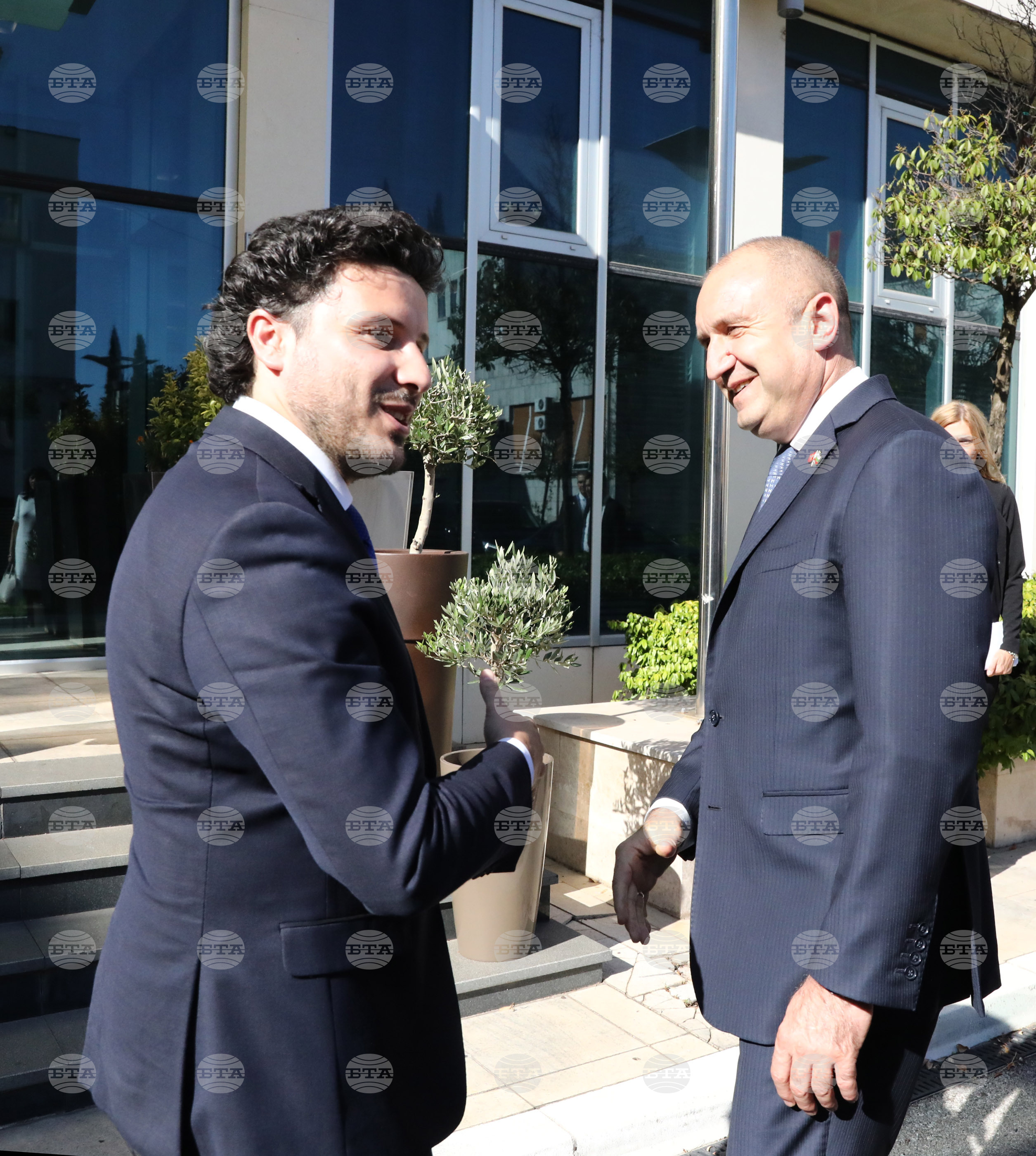 Черна гора - Румен Радев - Дритан Абазович - среща