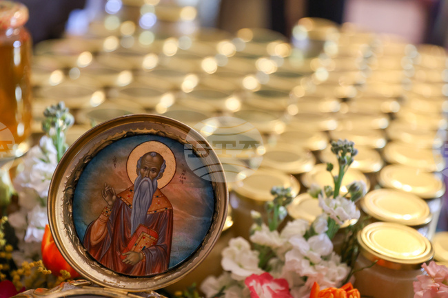 Българската църква „Св. Иван Рилски“ в Монреал ще организира днес тържествено освещаване на мед по повод празника на св. Харалампий