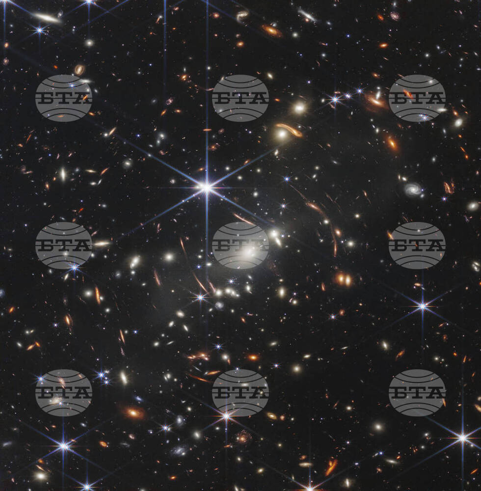 Астрономи откриха междузвездна планета, поглъщаща 6 милиарда тона материя в секунда