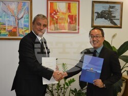 10 благоевградски фирми ще черпят бизнес опит в Тайван, в резултат на подписан меморандум между кметa Илко Стоянов и Тайвански съвет за развитие на външната търговия