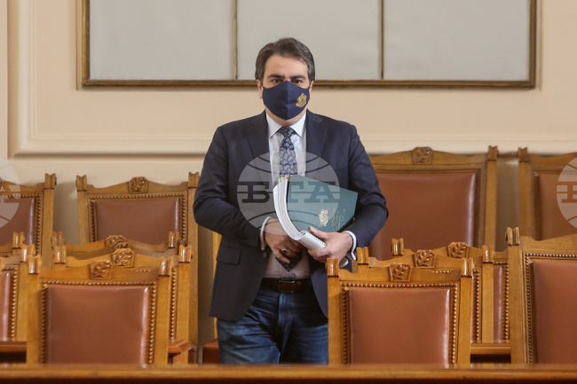 Според управляващите бюджетът е устойчив, опозицията обаче прогнозира неизпълнение на приоритетите


