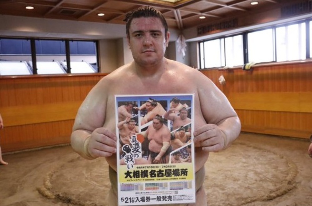 Даниел Иванов-Аоияма постигна трета победа на турнира по сумо в Осака