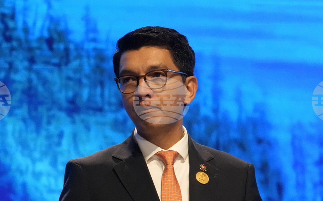 Президентът на Мадагаскар разпусна парламента, ескалирайки политическата криза в страната