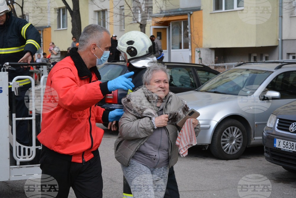 Хасково - жилищен блок - пожар