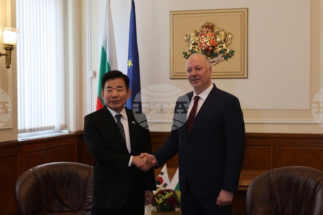 Ким Джин-пьо - официално посещение