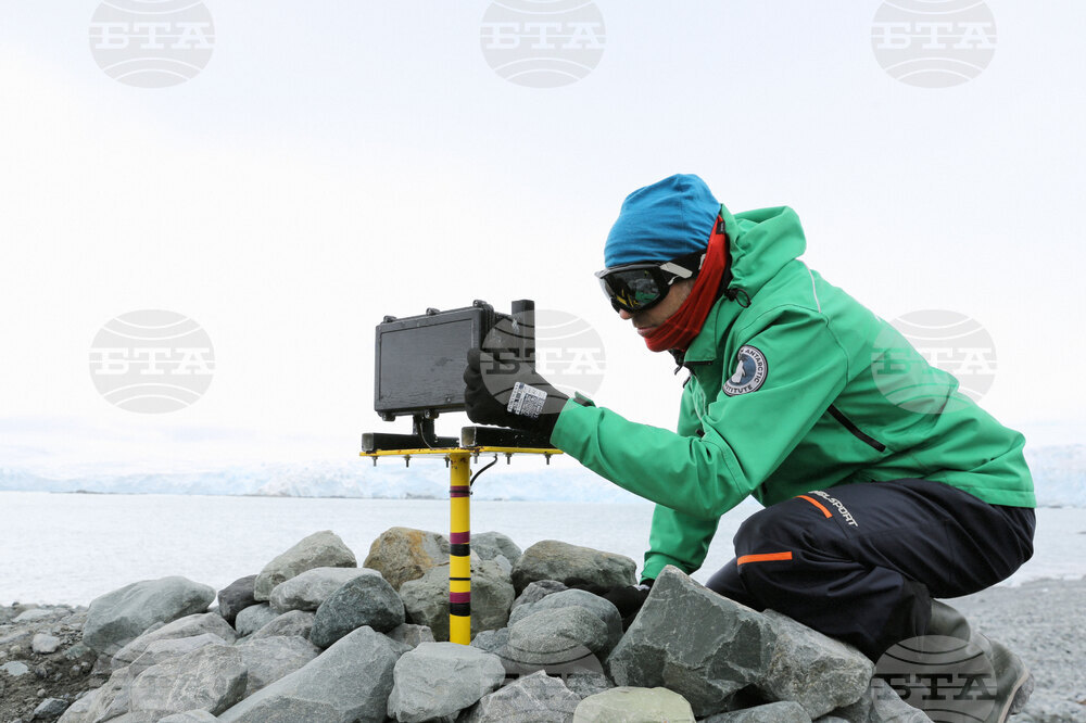 Остров Ливингстън - Национална антарктическа експедиция - Петър Сапунджиев