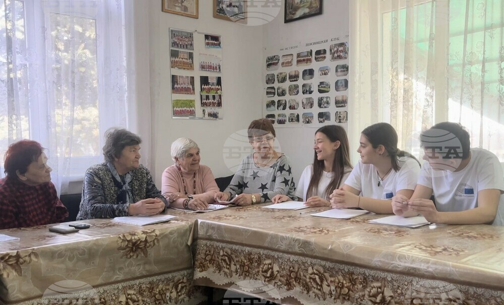 Ученици от Търговище подготвят възрастните си роднини за евроизборите