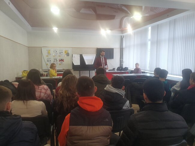АП – Варна: Прокурори от Окръжната прокуратура и от Районната прокуратура в Добрич се включиха в инициатива на Общината по случай Международния ден за безопасен интернет
