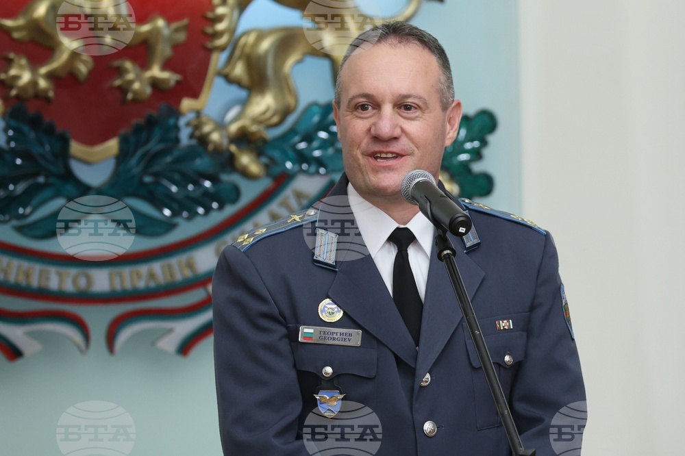 Румен Радев - Димитър Георгиев - висше офицерско звание