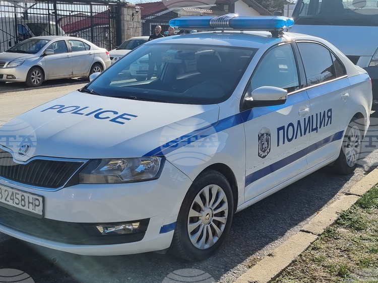 Възстановено е движението между селата Градина и Обединение което беше