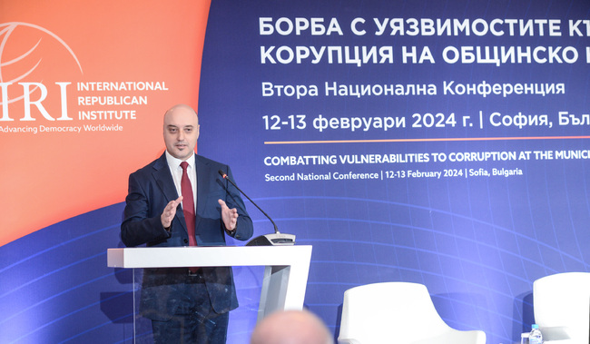 Министър Славов: Превенцията на корупцията е по-важна от високите санкции
