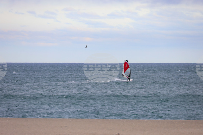 Бургас - жълт код - силен вятър